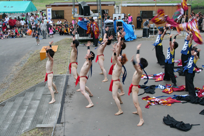 女子小学生ふんどし祭り 博多祇園山笠（山見せ）